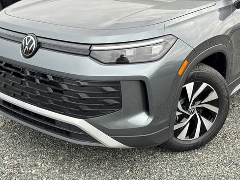 New 2026 Volkswagen Tiguan S image 8