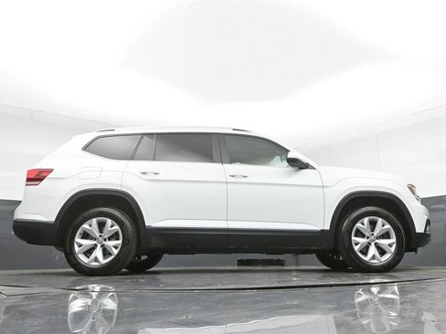 Used 2018 Volkswagen Atlas SEL FWD image 32
