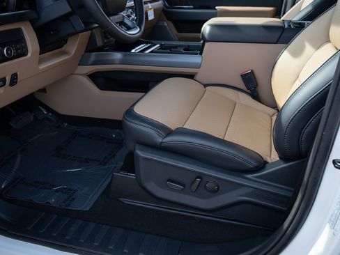 New 2026 Ford F250 Lariat w/ Lariat Ultimate Package image 33