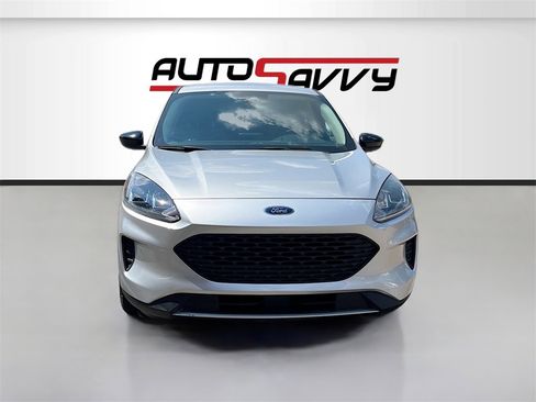 Used 2020 Ford Escape SE Sport image 2