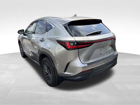 Used 2025 Lexus NX 250 FWD w/ Accessory Package (2T) image 4