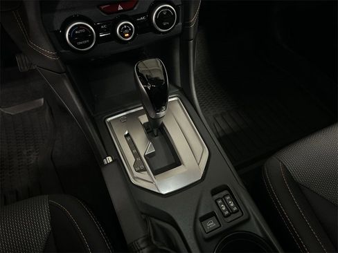 Certified 2022 Subaru Crosstrek 2.0i Premium image 22