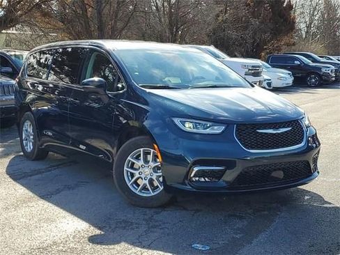 New 2023 Chrysler Pacifica Touring-L image 23