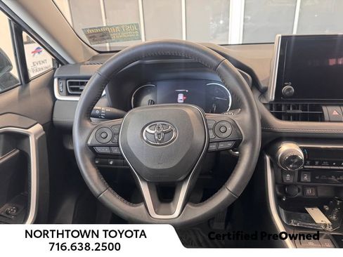 Used 2025 Toyota RAV4 XLE w/ Weather Package AWD/4WD image 8