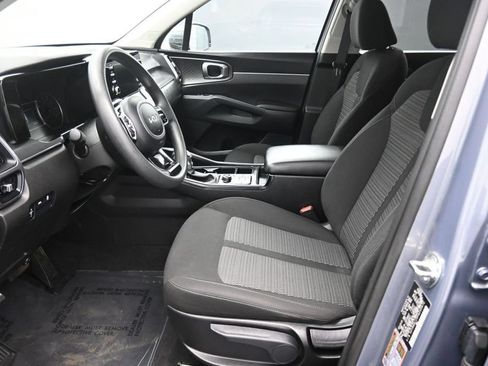 Certified 2023 Kia Sorento LX FWD image 13