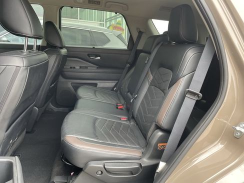 Certified 2024 Nissan Pathfinder Platinum w/ Cargo Package image 18