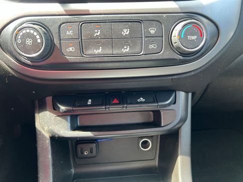Used 2019 Chevrolet Colorado LT w/ Redline Special Edition RWD image 16