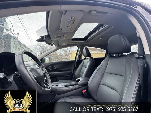 Used 2021 Honda HR-V EX-L image 14