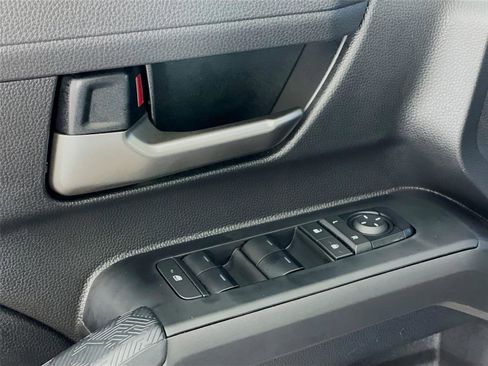 Used 2025 Toyota Tacoma TRD Off-Road image 22