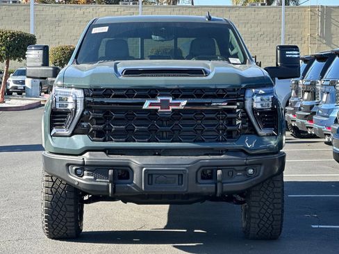 New 2026 Chevrolet Silverado 2500 ZR2 w/ ZR2 Bison Edition image 9