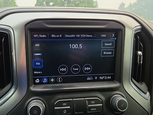 Used 2021 Chevrolet Silverado 1500 RST w/ Max Trailering Package AWD/4WD image 16