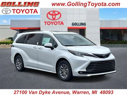 New 2025 Toyota Sienna XLE