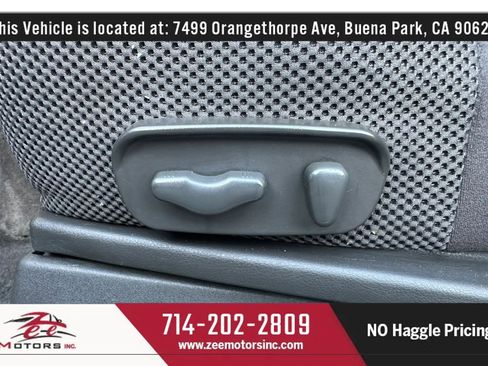 Used 2011 Nissan Pathfinder SV RWD image 39
