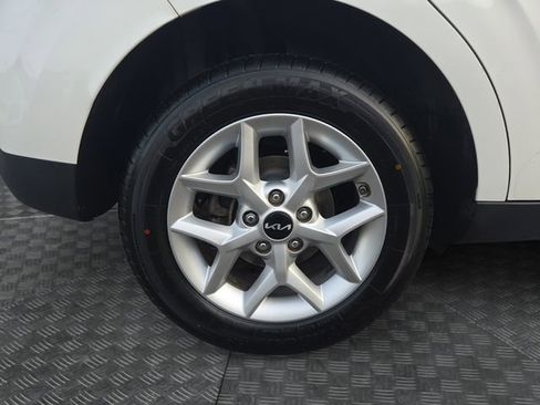 Used 2025 Kia Soul LX w/ Option Group 015 image 34