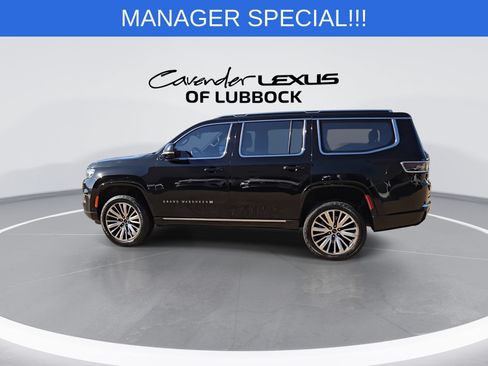 Used 2022 Jeep Grand Wagoneer Series III AWD/4WD image 6