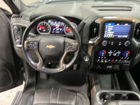 Used 2021 Chevrolet Silverado 1500 High Country w/ Technology Package image 13