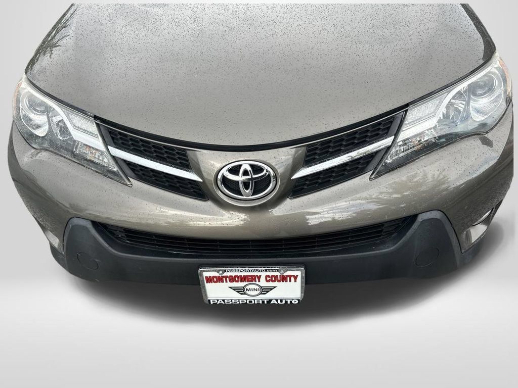 Used 2013 Toyota RAV4 XLE AWD/4WD image 10