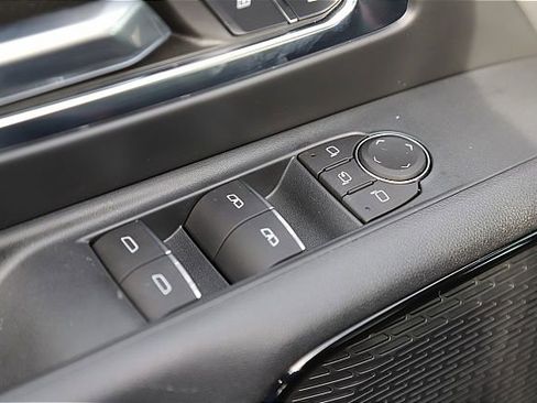 New 2024 Chevrolet Silverado EV RST image 15