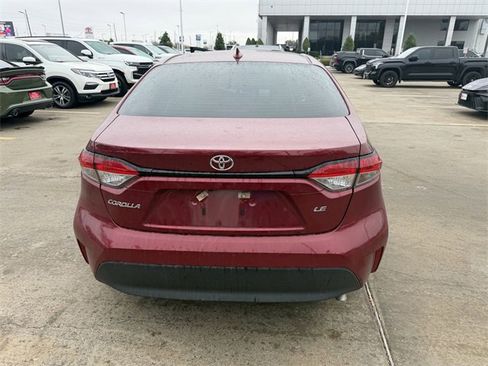 Used 2023 Toyota Corolla LE image 6
