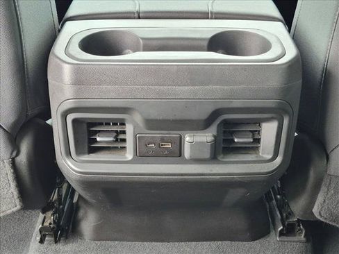 Used 2022 Chevrolet Silverado 1500 LT Trail Boss w/ Convenience Package II AWD/4WD image 16