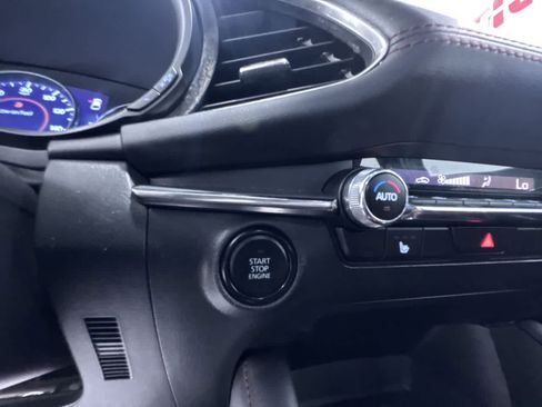 Used 2024 MAZDA MAZDA3 s image 17