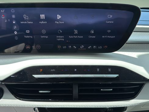 Used 2026 Buick Enclave Avenir w/ Super Cruise Package AWD/4WD image 38