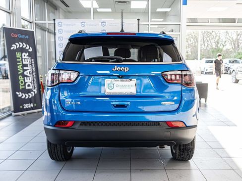 Used 2022 Jeep Compass Latitude AWD/4WD image 14