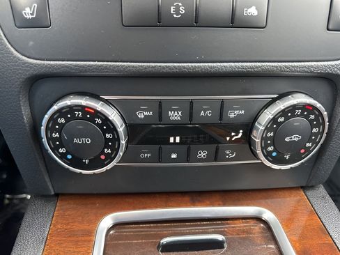 Used 2014 Mercedes-Benz GLK 350 4MATIC image 19