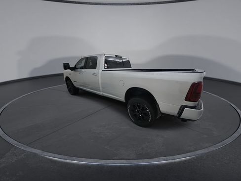 New 2026 RAM 2500 Laramie AWD/4WD image 6