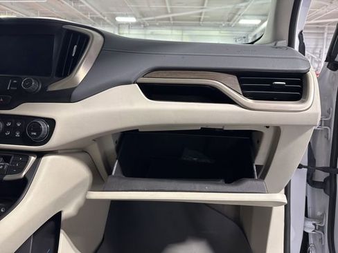 Used 2024 GMC Terrain Denali w/ Denali Premium Package image 45