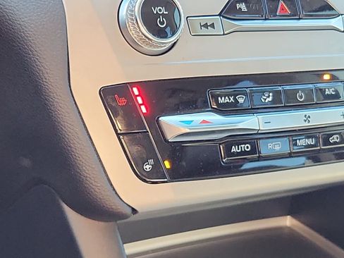 Used 2023 Ford Explorer XLT w/ Equipment Group 202A image 15