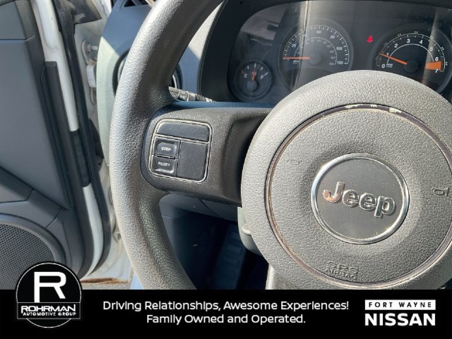 Used 2014 Jeep Patriot Sport FWD image 20
