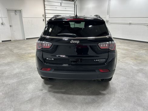Used 2022 Jeep Compass Limited AWD/4WD image 6