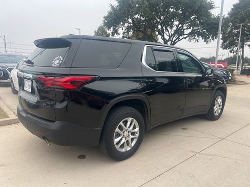 Certified 2023 Chevrolet Traverse LS image 2