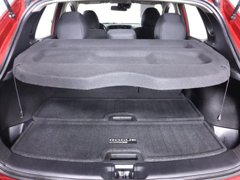Used 2019 Nissan Rogue Sport SV w/ All-Weather Package FWD image 37