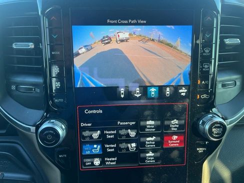 Used 2019 RAM 2500 Laramie AWD/4WD image 30