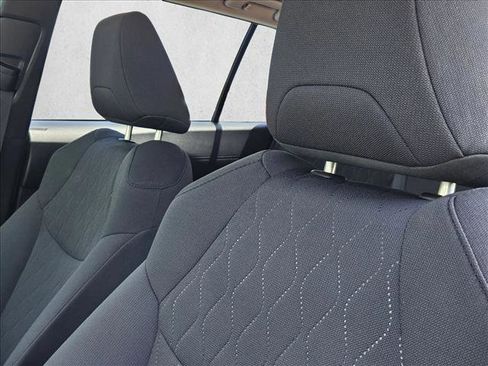 Used 2023 Toyota Corolla Cross LE w/ Moonroof Package FWD image 11