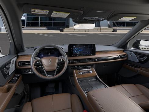 New 2026 Lincoln Aviator Reserve AWD/4WD image 9