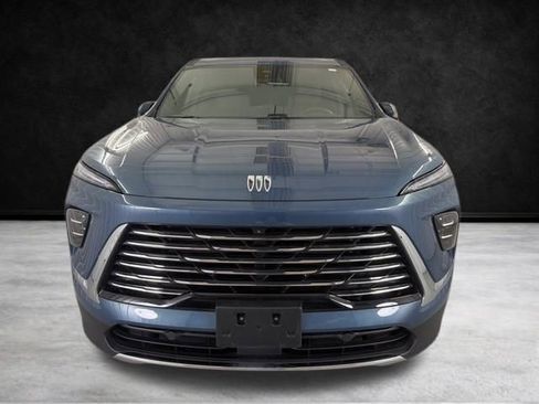 Used 2025 Buick Enclave Preferred image 5