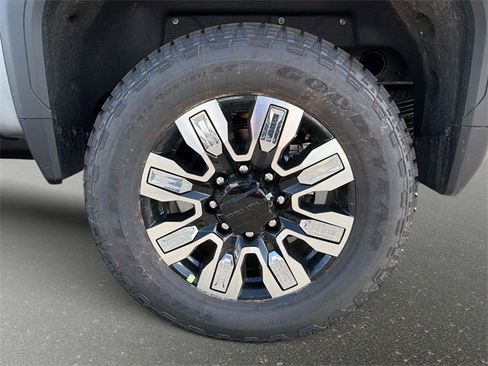 New 2026 GMC Sierra 2500 Denali w/ Denali Reserve Package image 10