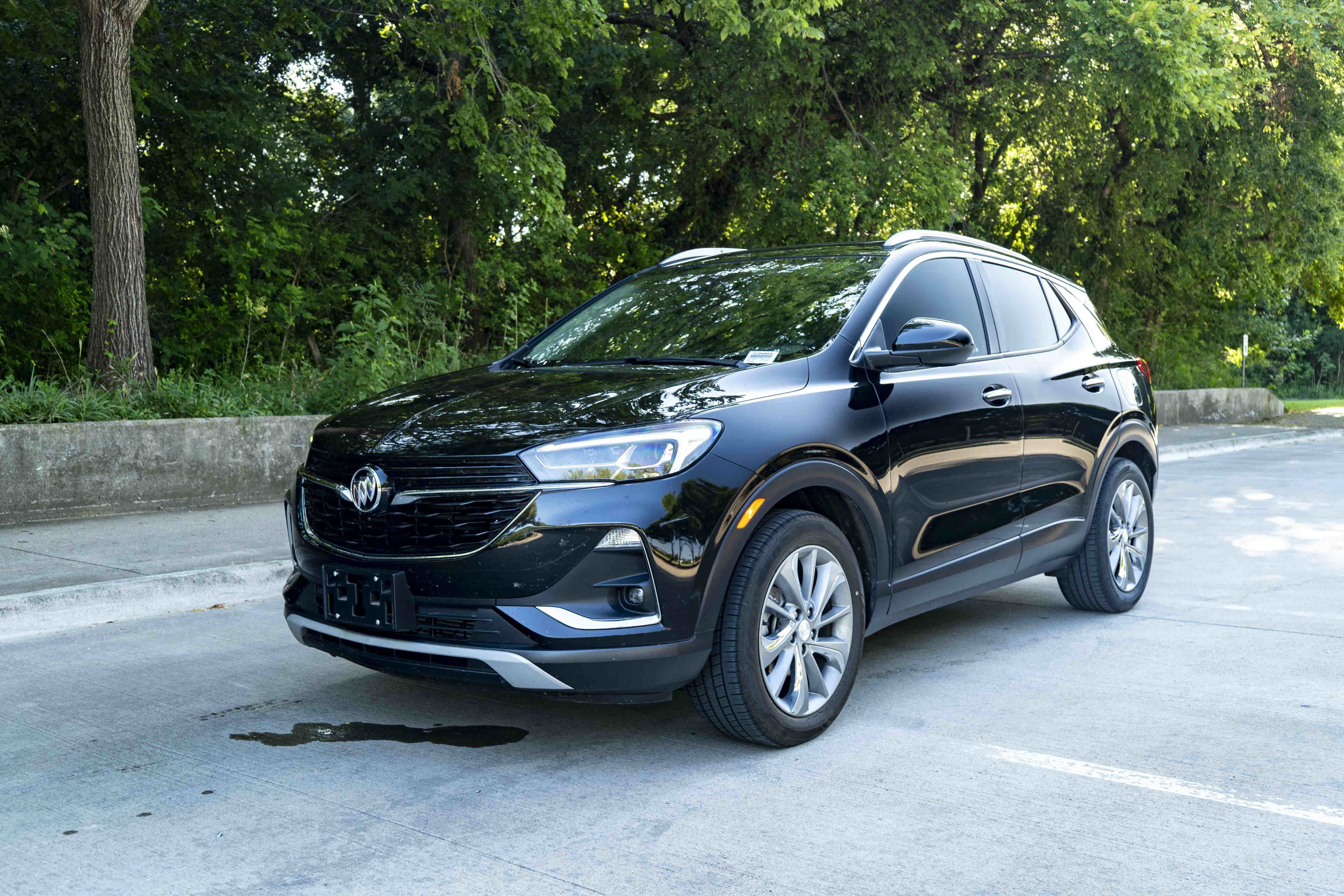 Used 2023 Buick Encore GX Essence w/ Experience Buick Package FWD image 4
