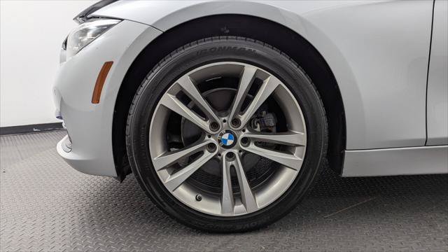 Used 2017 BMW 330i Sedan RWD image 30