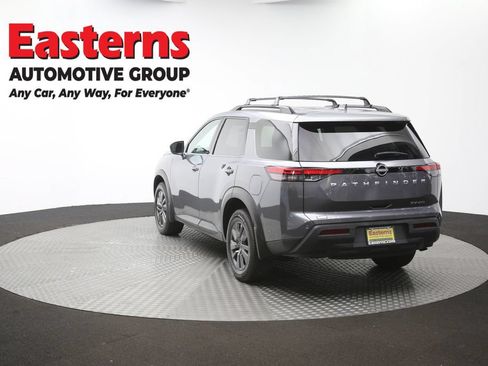 Used 2024 Nissan Pathfinder SV AWD/4WD image 67