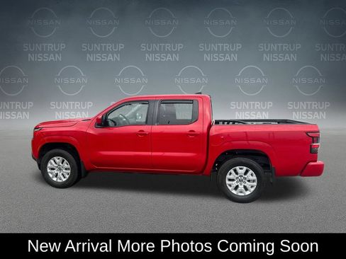 Used 2022 Nissan Frontier SV AWD/4WD image 3