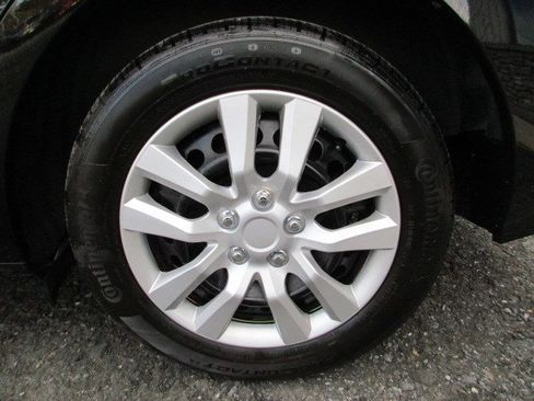 Used 2019 Subaru Impreza 2.0i w/ Eyesight image 14