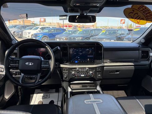 Used 2025 Ford F250 Platinum AWD/4WD image 43