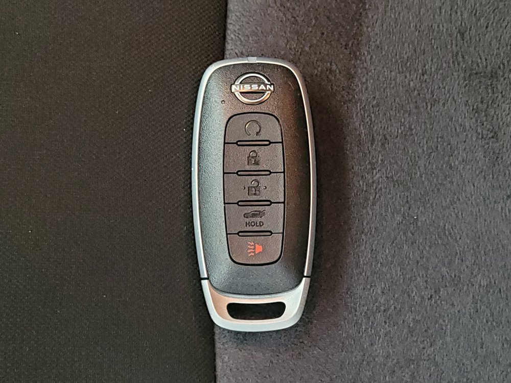 Used 2025 Nissan Sentra SR FWD image 32