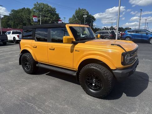 Used 2022 Ford Bronco Outer Banks AWD/4WD image 11