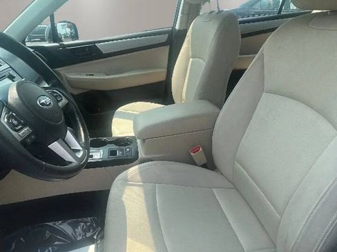 Used 2016 Subaru Legacy 2.5i AWD/4WD image 9