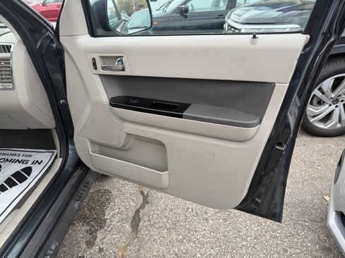 Used 2009 Ford Escape Limited image 15
